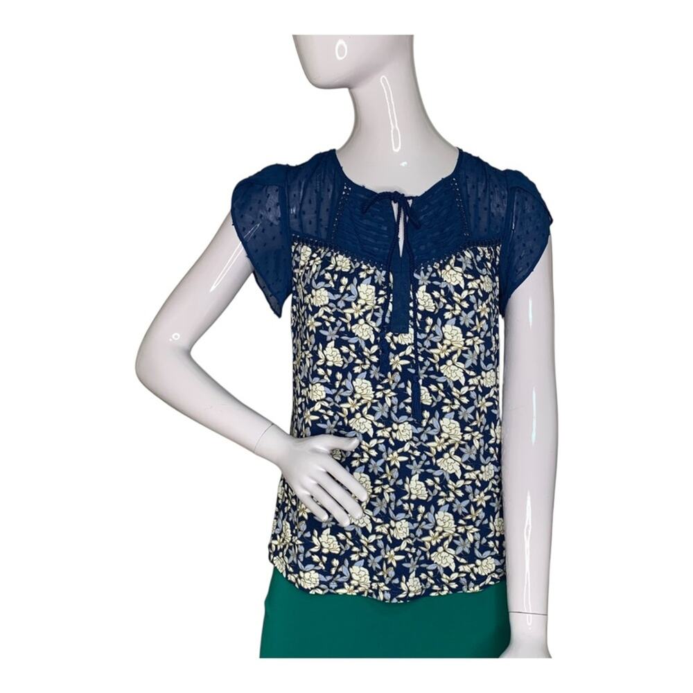 Daniel Rainn NWT Tasseled V-neck Top Floral Print Flutter Sleeves Size Petite XS